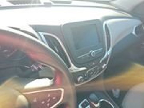 Used 2021 Chevrolet Equinox LS image 7