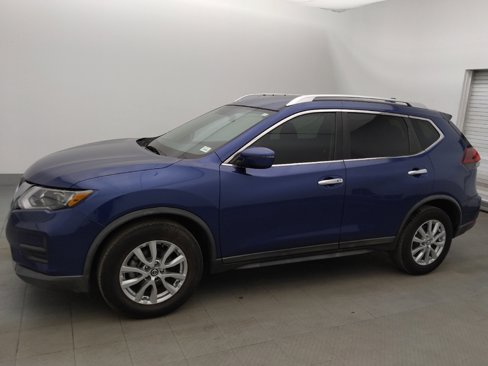 Used 2018 Nissan Rogue SV image 2