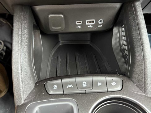 Used 2022 Chevrolet TrailBlazer LT w/ Convenience Package image 52