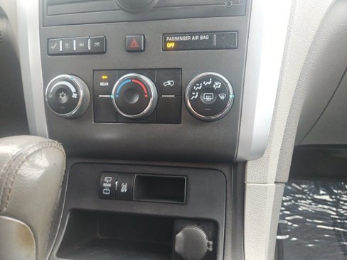 Used 2012 Chevrolet Traverse LT image 23