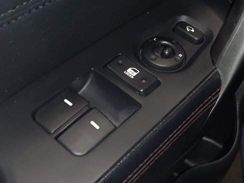 Used 2013 Kia Forte Koup SX w/ Tech Pkg image 27