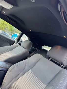 Used 2019 Dodge Challenger SXT image 19