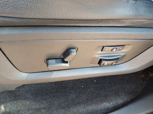 Used 2017 RAM 1500 Laramie w/ Convenience Group image 13