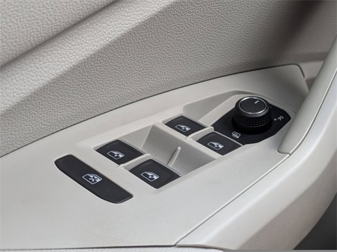 New 2025 Volkswagen Jetta S image 28