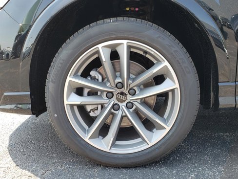 New 2025 Audi Q3 2.0T Premium image 12