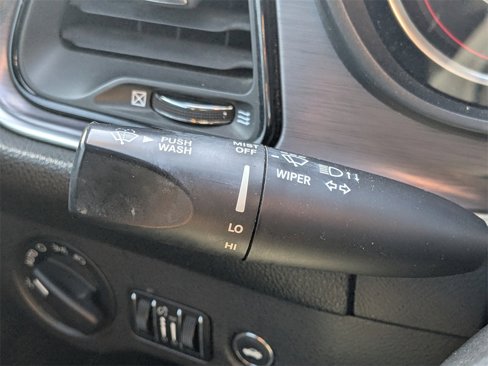 Used 2016 Dodge Challenger SXT image 25