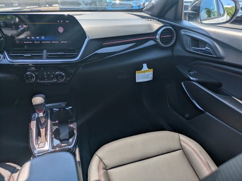 New 2025 Chevrolet Trax RS w/ Driver Confidence Package image 17
