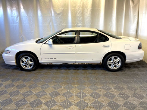 Used 2002 Pontiac Grand Prix SE w/ Widetrack Smart Pkg image 5