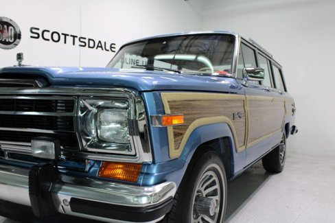 Used 1991 Jeep Grand Wagoneer image 35