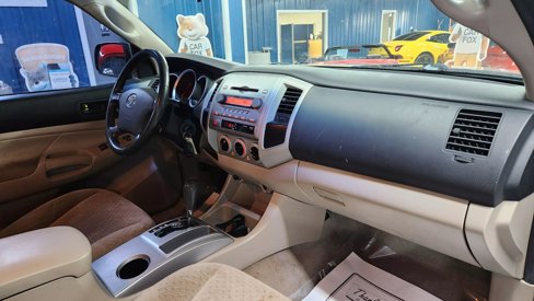 Used 2008 Toyota Tacoma PreRunner image 12