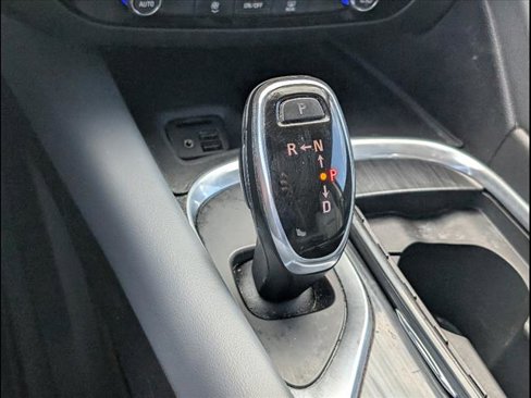 Used 2020 Buick Enclave Essence image 15