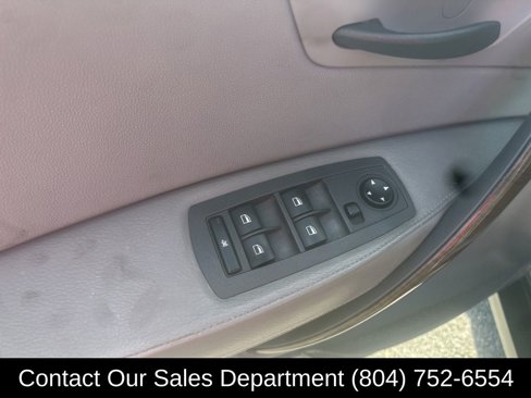Used 2004 BMW X3 3.0i image 9