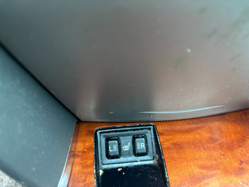 Used 2011 Toyota Camry XLE image 33