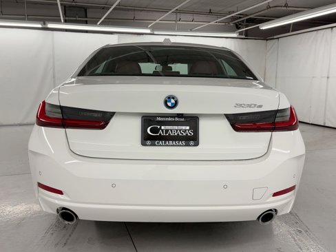Used 2023 BMW 330e w/ Driving Assistance Package image 6