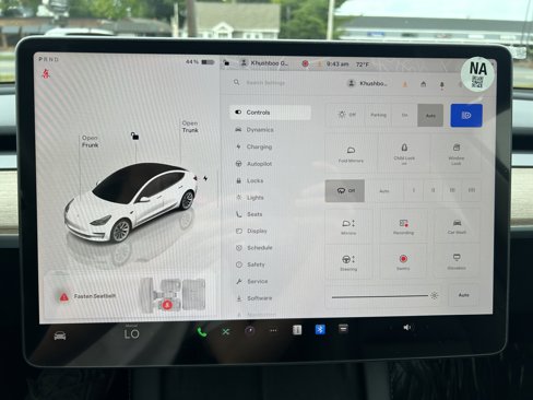 Used 2023 Tesla Model 3 Standard Range image 16
