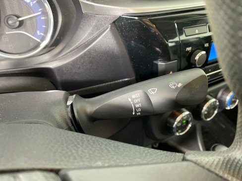 Used 2015 Toyota Corolla L image 14