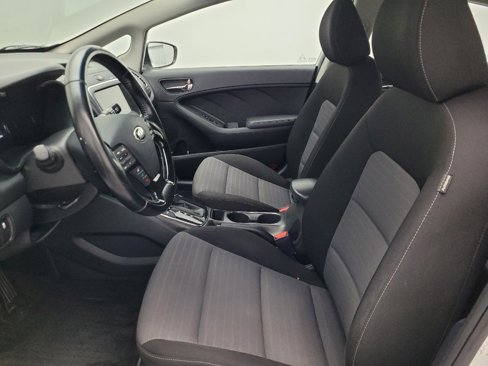 Used 2017 Kia Forte S w/ S Technology Package image 17