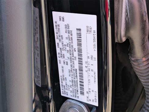 Used 2020 Ford Escape SE image 32