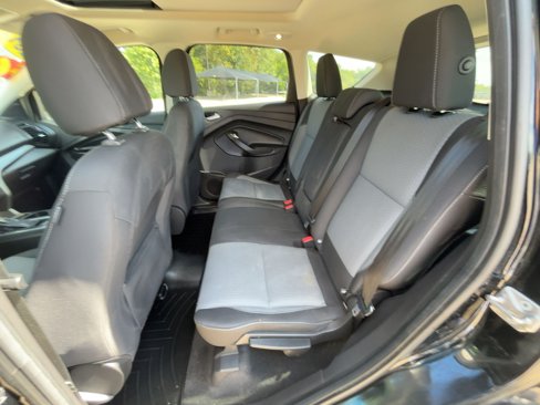 Used 2017 Ford Escape SE image 14