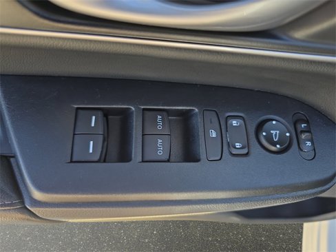Used 2020 Honda CR-V Touring image 31
