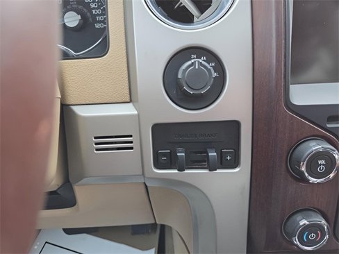 Used 2014 Ford F150 King Ranch w/ King Ranch Luxury Package image 15