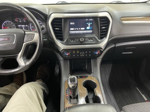 Used 2019 GMC Acadia SLE w/ LPO, Floor Liner Package image 28