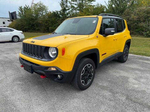 Used 2017 Jeep Renegade Trailhawk w/ Premium Trailhawk Package image 1