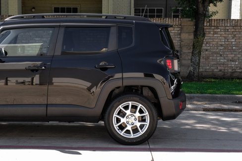 Used 2021 Jeep Renegade Limited w/ Sun & Sound Group image 22