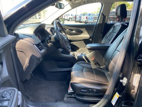 Used 2022 GMC Terrain AT4 w/ Infotainment Package II image 10