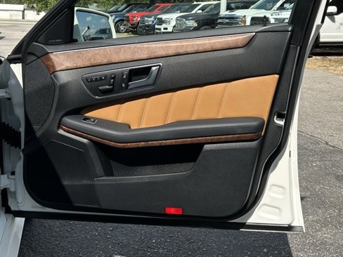 Used 2013 Mercedes-Benz E 350 Sedan image 10