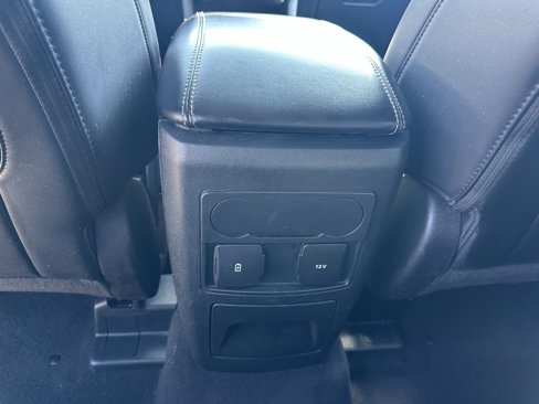 Used 2023 Ford Explorer XLT w/ Equipment Group 202A image 21