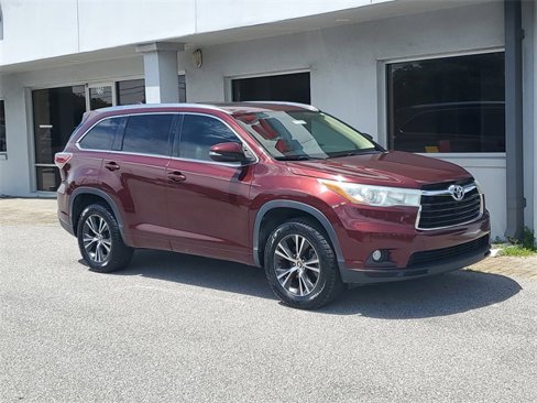 Used 2016 Toyota Highlander XLE image 37