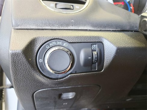 Used 2011 Chevrolet Cruze LS image 23