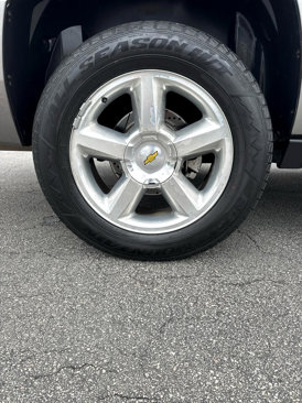 Used 2009 Chevrolet Suburban LTZ image 10