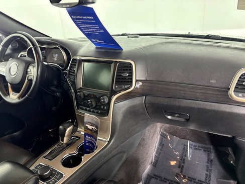 Used 2017 Jeep Grand Cherokee Overland image 37