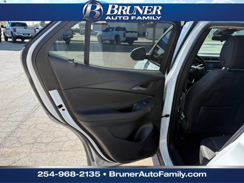 Used 2022 Buick Encore GX Preferred w/ Cold Weather Comfort Package image 12