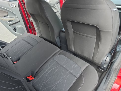 Used 2019 Ford EcoSport SE image 11