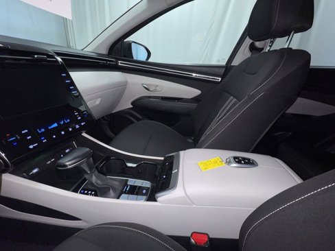 Used 2022 Hyundai Tucson SEL w/ Convenience Package image 4