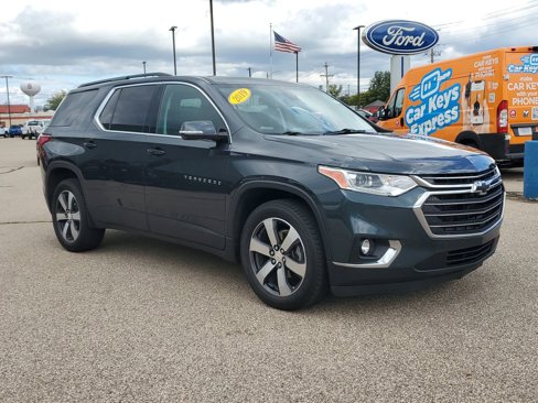Used 2019 Chevrolet Traverse LT w/ LT Premium Package image 2