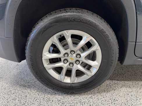Used 2018 Chevrolet Traverse LT image 18