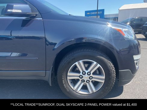 Used 2017 Chevrolet Traverse LT image 3
