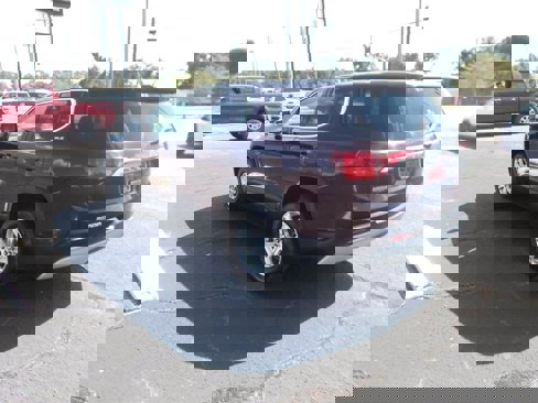 Used 2018 GMC Acadia SLE image 5
