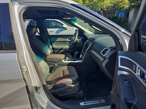 Used 2015 Ford Explorer Sport w/ Equipment Group 401A image 7