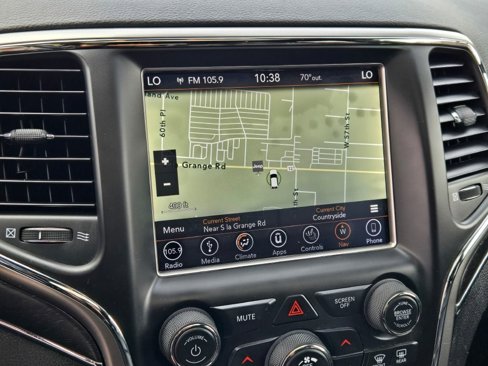Used 2018 Jeep Grand Cherokee Limited w/ Luxury Group II image 25