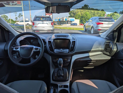 Used 2016 Ford Escape SE w/ Equipment Group 201A image 12