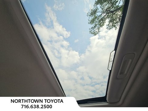 Used 2022 Ford EcoSport SE image 21