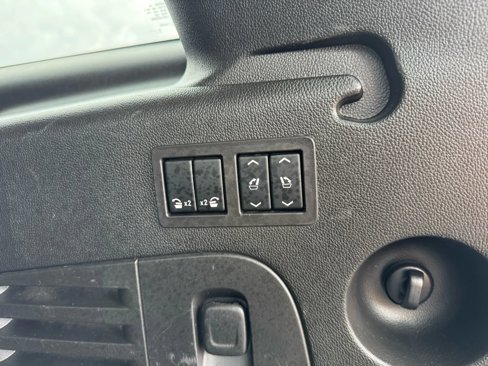 Used 2016 GMC Yukon XL Denali w/ Open Road Package image 29