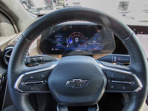 New 2025 Chevrolet Equinox ACTIV image 21