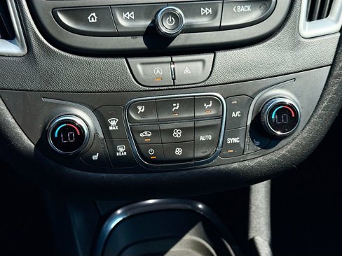 Used 2023 Chevrolet Malibu LT w/ Driver Confidence Package image 15