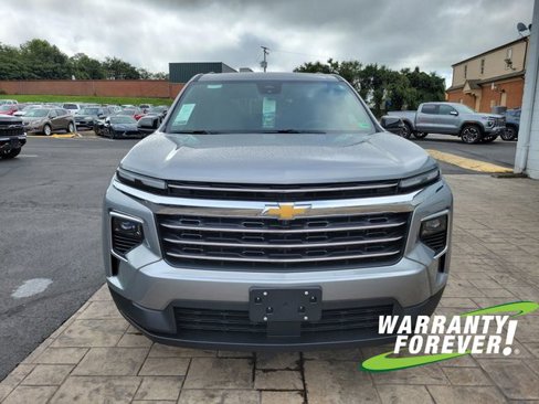 New 2026 Chevrolet Traverse LT w/ Driver Confidence Package image 2